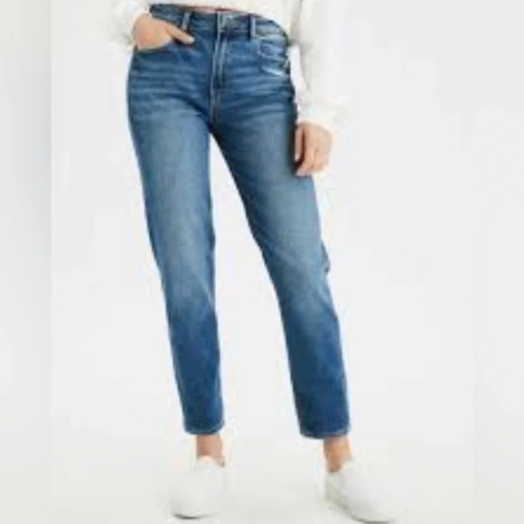 AMERICAN Eagle Short Stretch  Mom Jean Medium Blue with raw Hem Size 0 - Picture 1 of 14
